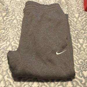 Gray Nike sweatpants. Brand new men size Medium.